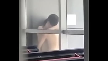 北邮体育馆里的那场不堪入目的激情门事件