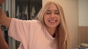 Lòng Mẹ Lo âu, Sợ Rằng ở Bên Bạn Trai Sẽ Có Chuyện Chăn Gối Nồng Nhiệt