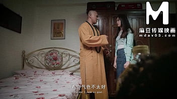 Sư Trụ Trì Thiếu Lâm Tự Dùng Cặc Cứng Giúp Nữ Phật Tử Lên đỉnh