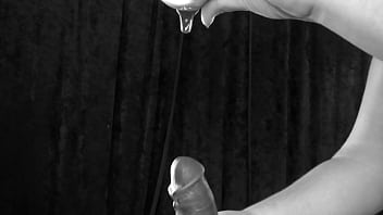 Cô Nàng Gợi Cảm Lần Đầu Quay Cảnh Nóng Với Bạn Trai